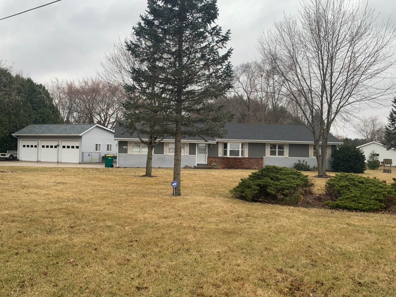 Real Estate Auction Janesville WI Photos