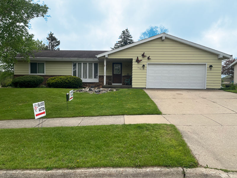 Real Estate Auction Janesville WI Details