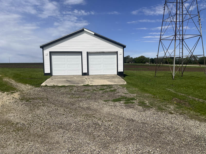 Real Estate Auction Janesville WI Details