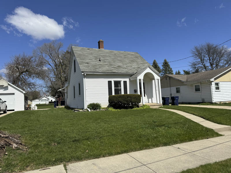 Real Estate Auction Janesville WI Details