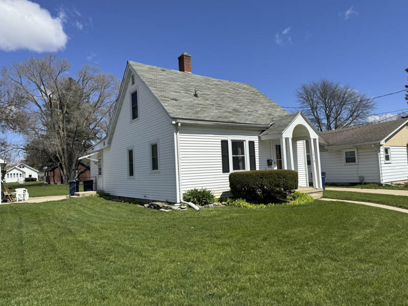 Real Estate Auction Janesville WI Details